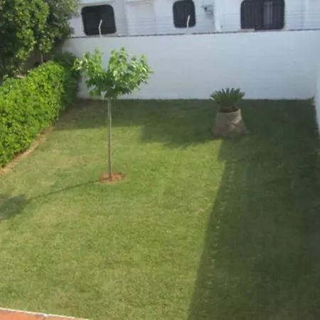 Chalet Adosado Delante De La Playa